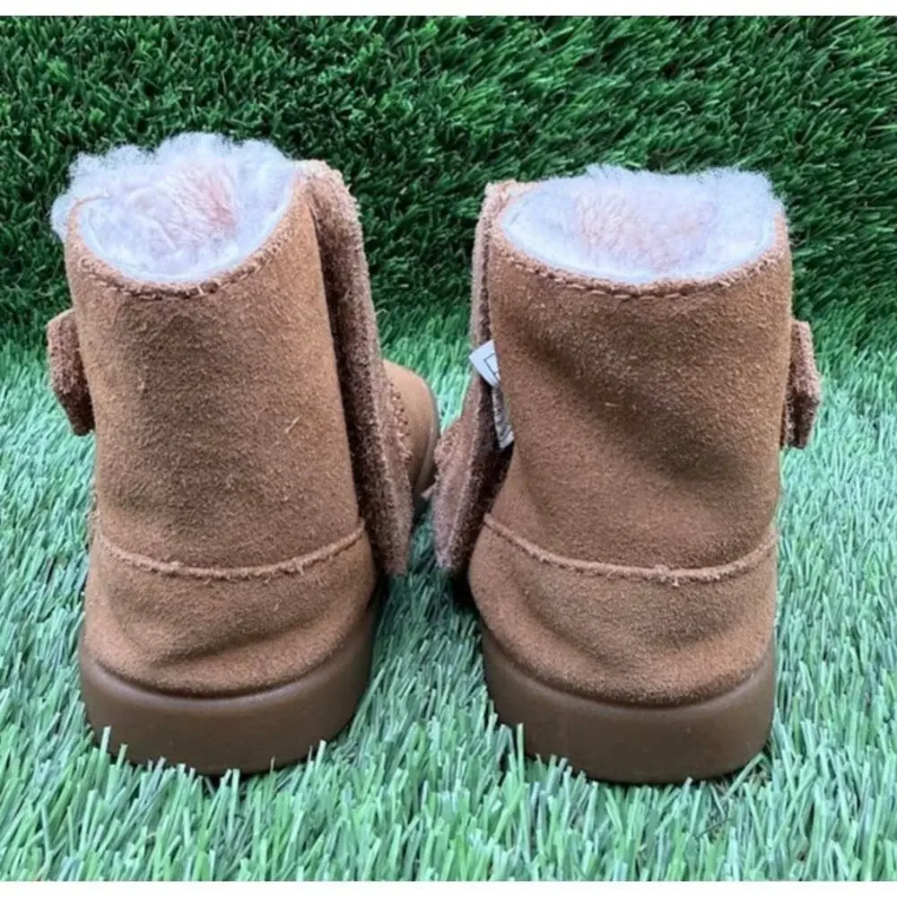 UGG Kids Keelan Boot Suede Brown Sheepskin 1096089I – Size 04 / 05 US